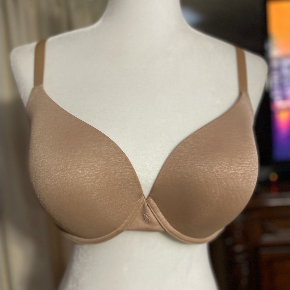 Victorias Secret 36 DD Uplift Semi Demi Bra